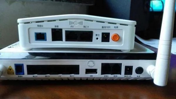 路由器和猫的区别？是一样的吗？路由器是什么，猫是什么