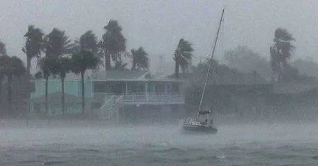 德国遭遇飓风袭击,飓风来袭时需注意哪些事项?