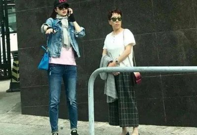 熊黛林产后患“妈妈手”零钱都拿不稳，你知道什么是“妈妈手”？