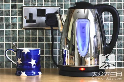 如何清除电水壶中的水垢?这些妙招快收藏