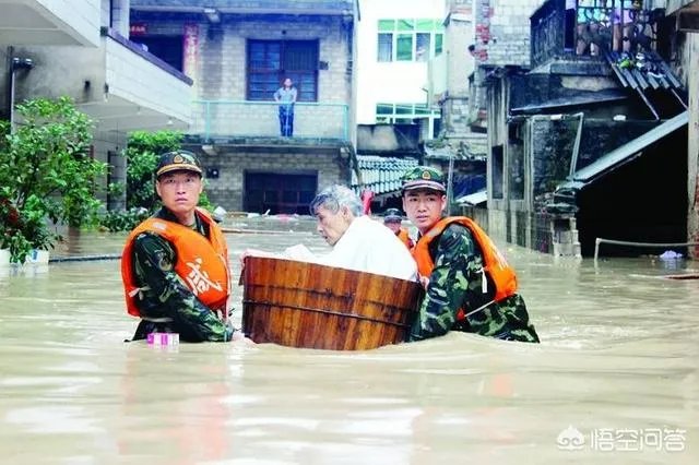 温州高档小区19楼凌晨起火,一家8口3死5伤, 你怎么看?