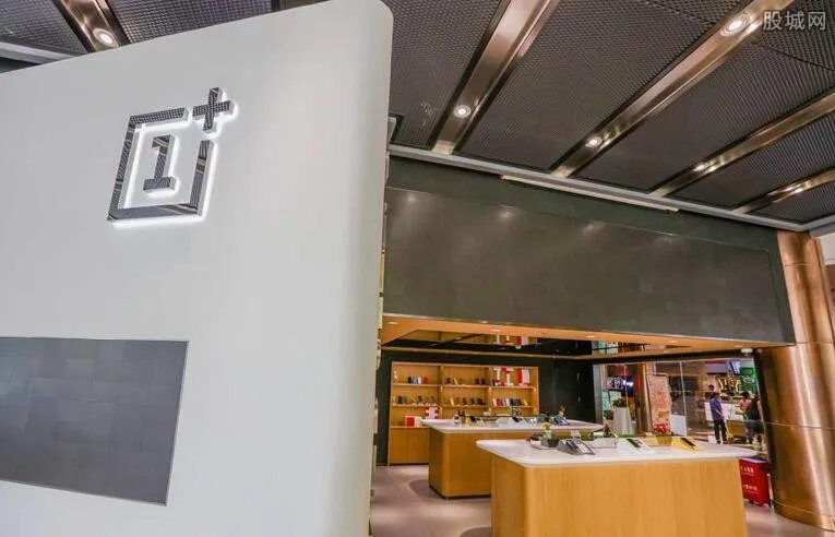 一加5G手机曝光 一加5G手机售价预计是多少？