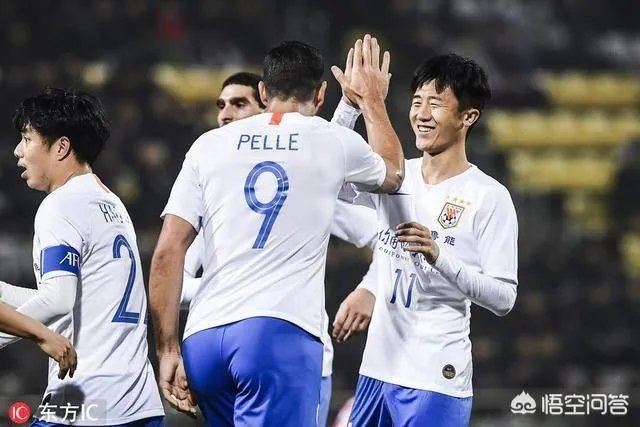 鲁能亚冠比赛你如何看待李霄鹏的换人？换人就丢分是否合理？客场拿一分是不是太可惜？