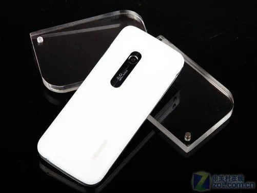 清新靓丽晶莹剔透 时尚EVDO海信E500评测