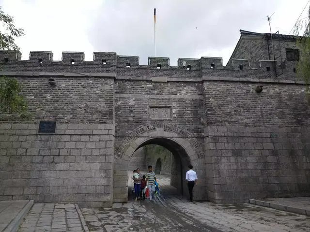 南京回收流失在外明城墙城砖8万块。除了南京,我国还有哪些有城墙的古城?哪个存留最完整?