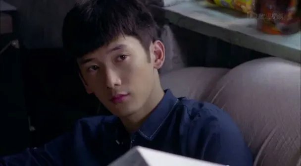 刘芮麟裤裆凸起的照片 刘芮麟打佟大为实为新片宣传戏码