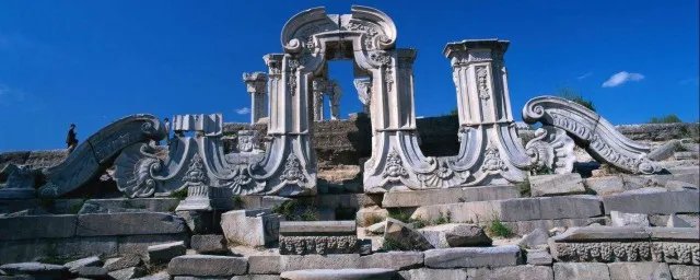 我国文化古迹中被誉为万园之园的是？ 圆明园介绍