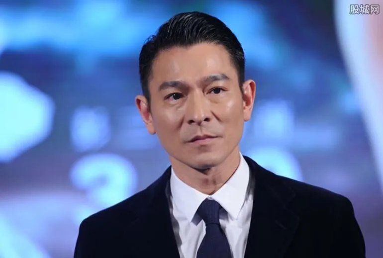 刘德华打保安救歌迷的真相 刘德华为什么要打保安