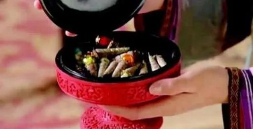 古代女子用什么画眉?画眉用的颜料是什么做的?