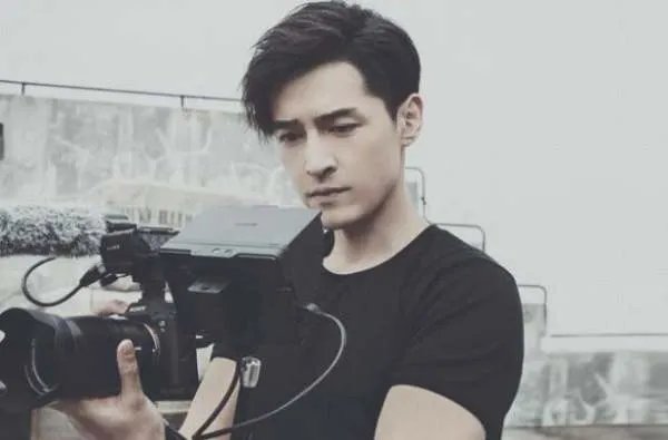 胡歌单身的原因是因为喜欢的人已经结婚了吗？