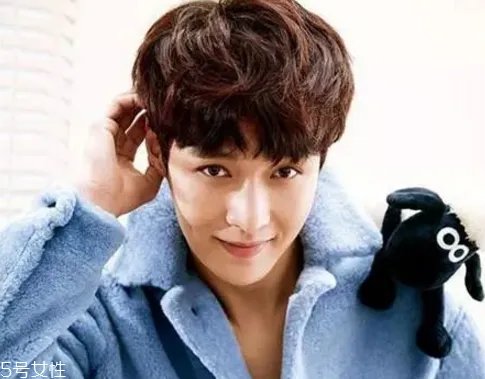 2018男生纹理烫多少钱 男士纹理烫发型图2018