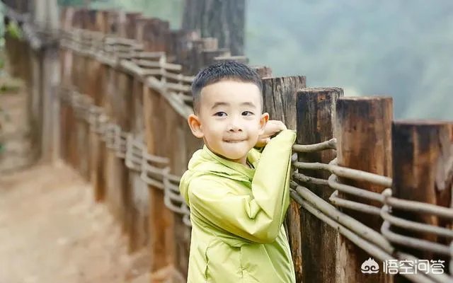 Jasper的妈妈应采儿是如何诠释港味时尚范的？