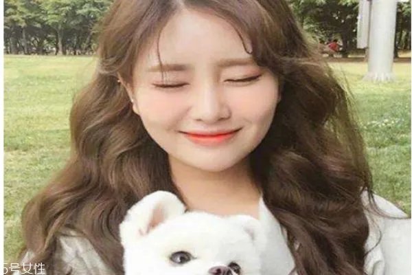 好看的长卷发发型图片 蛋糕卷发型