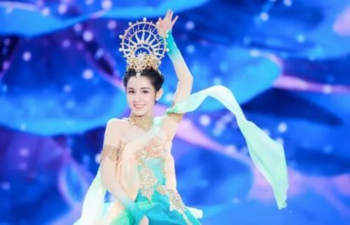 哈尼克孜蜡烛门怎么回事 被土豪弄进医院是真的吗