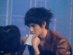 nichkhun纸巾事件是什么？不要视频