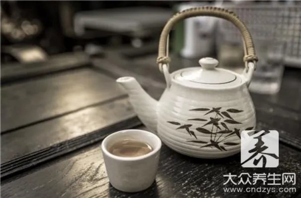 如何清除电水壶中的水垢?这些妙招快收藏