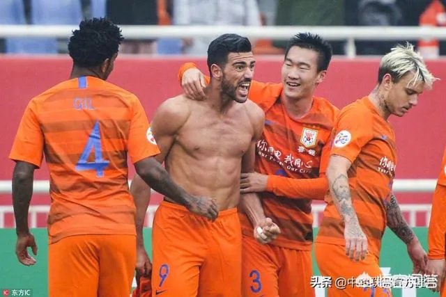 鲁能亚冠比赛你如何看待李霄鹏的换人？换人就丢分是否合理？客场拿一分是不是太可惜？