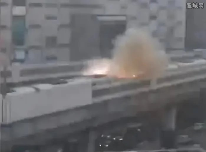 上海地铁11号线是否停运了？上海地铁铁轨爆炸原因是什么