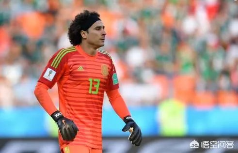 奥乔亚在世界杯赛场上表现惊人,但是为什么豪门俱乐部没有找他?