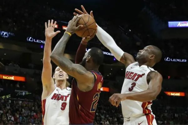 韦德为什么能成为盖帽最多的后卫?