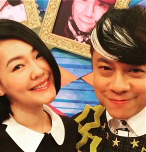 小s黄子佼康熙来了哪一期同台  与旧爱主持尴尬无比？