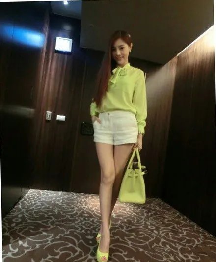 41岁台湾辣妈网络走红 童颜巨乳常被人认为是90后