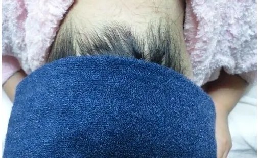 怎么用毛巾包头发图解