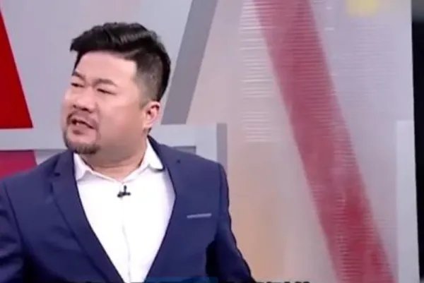 最近五粮液耳环成为网民热议话题,五粮液耳环这个梗究竟如何来的?