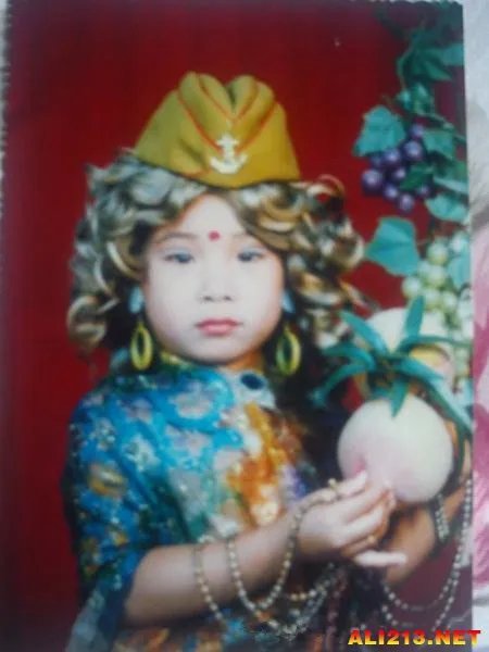 想当初贫僧也是驱魔人 那些不堪回首的童年照片