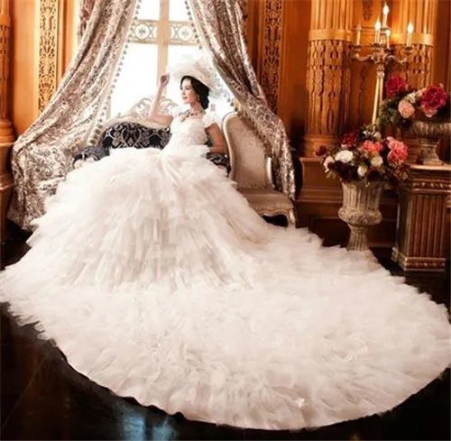 西安婚纱工作室哪家好  新人怎样挑选婚纱工作室