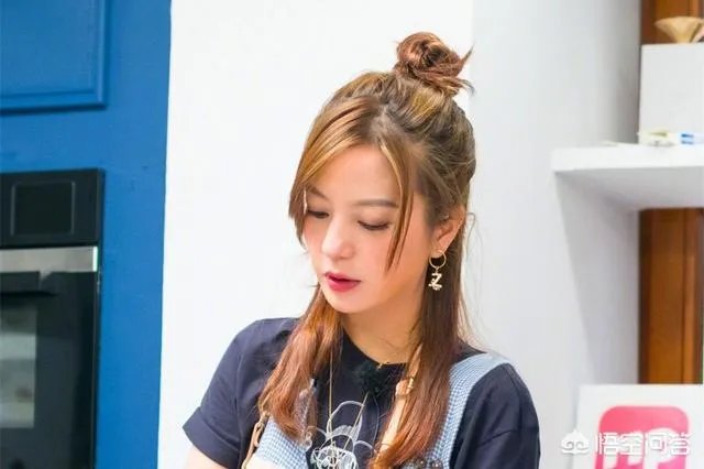 你如何看待赵薇和黄有龙之间的感情?