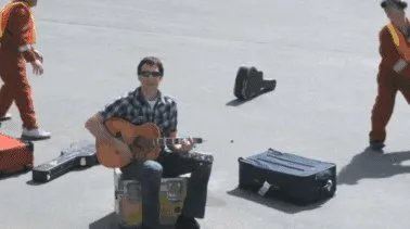 美联航弄坏了我的吉他案例的问题点