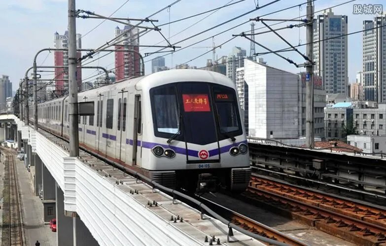 乌鲁木齐地铁1号线停运 市民出行需要留意！