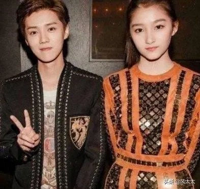 鹿晗准时为关晓彤庆生，你怎么看？如何评价他们的爱情？