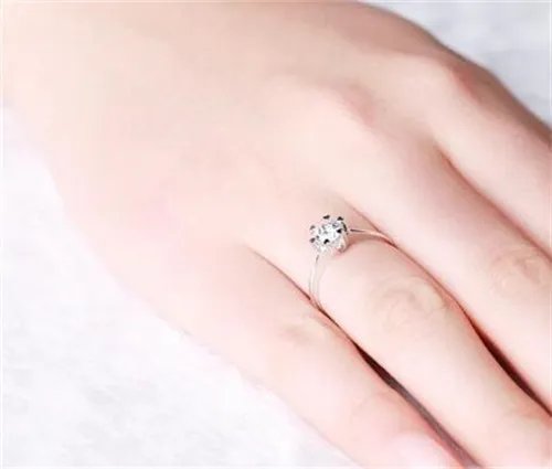 钻石购买指南有哪些 2017购买钻石戒指技巧