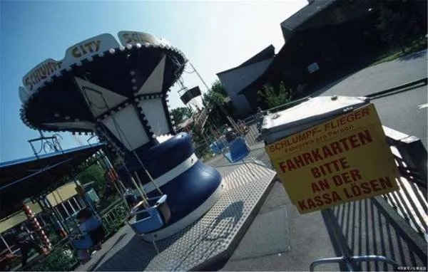 美国本土最大的迪士尼乐园在什么地方?门票多少钱?