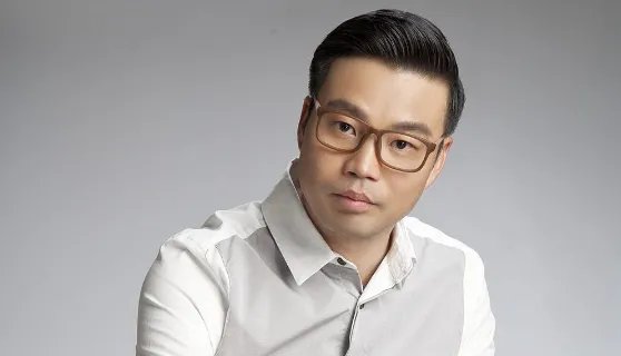 邓伦为他5次下跪,贾乃亮岳云鹏都讨好他,他是《极限挑战》里的谁?