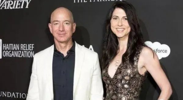 世界首富亚马逊CEO离婚，穷人离婚和富人离婚有何不同？