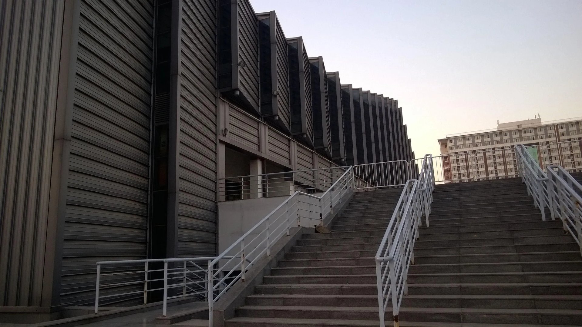 昔日巨头遗作 诺基亚WP8.1版Lumia 830评测