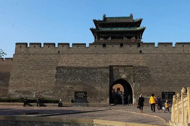 南京回收流失在外明城墙城砖8万块。除了南京,我国还有哪些有城墙的古城?哪个存留最完整?