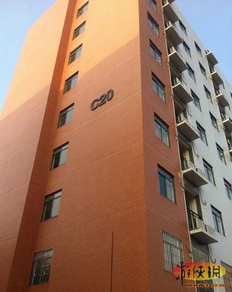 学生宿舍养鳄鱼当宠物 盘点让人眼界大开的宿舍