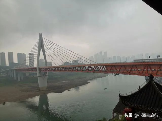 山城是指我国哪一城市？