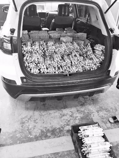 拉两车零钱去买车的车主是故意的吗？