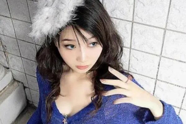 涓栫晫鏈€璐电殑鍏呮皵浠跨湡濞冨▋:浠峰€�50涓囧厓(瑙︽劅鍫瘮鐪熶汉)