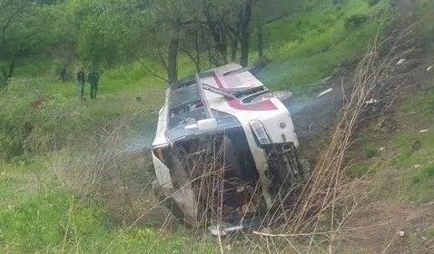 俄罗斯大巴事故2名中国人死亡 俄大巴翻车原因是什么？