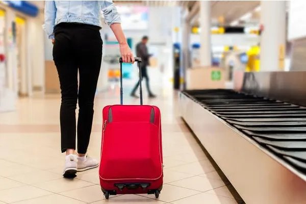 苏州女孩坐高铁来沪上班引热议,你能接受这样的通勤时间吗?