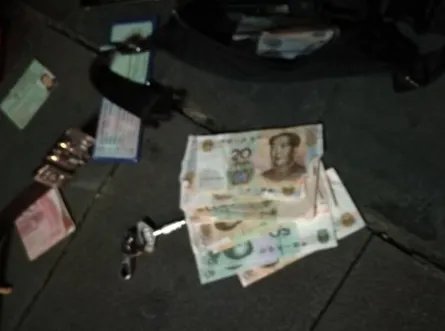 克隆出租连撞6车有没有人员伤亡？