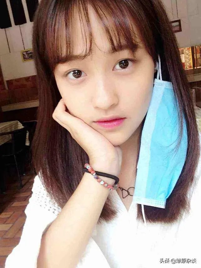 女子被隔离,坚持要喝矿泉水,该不该给?