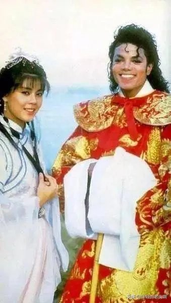 迈克尔杰克逊的一生和哪些明星合作过？