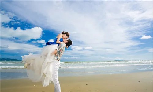 海边婚纱照图片大全 海边婚纱照怎么摆姿势